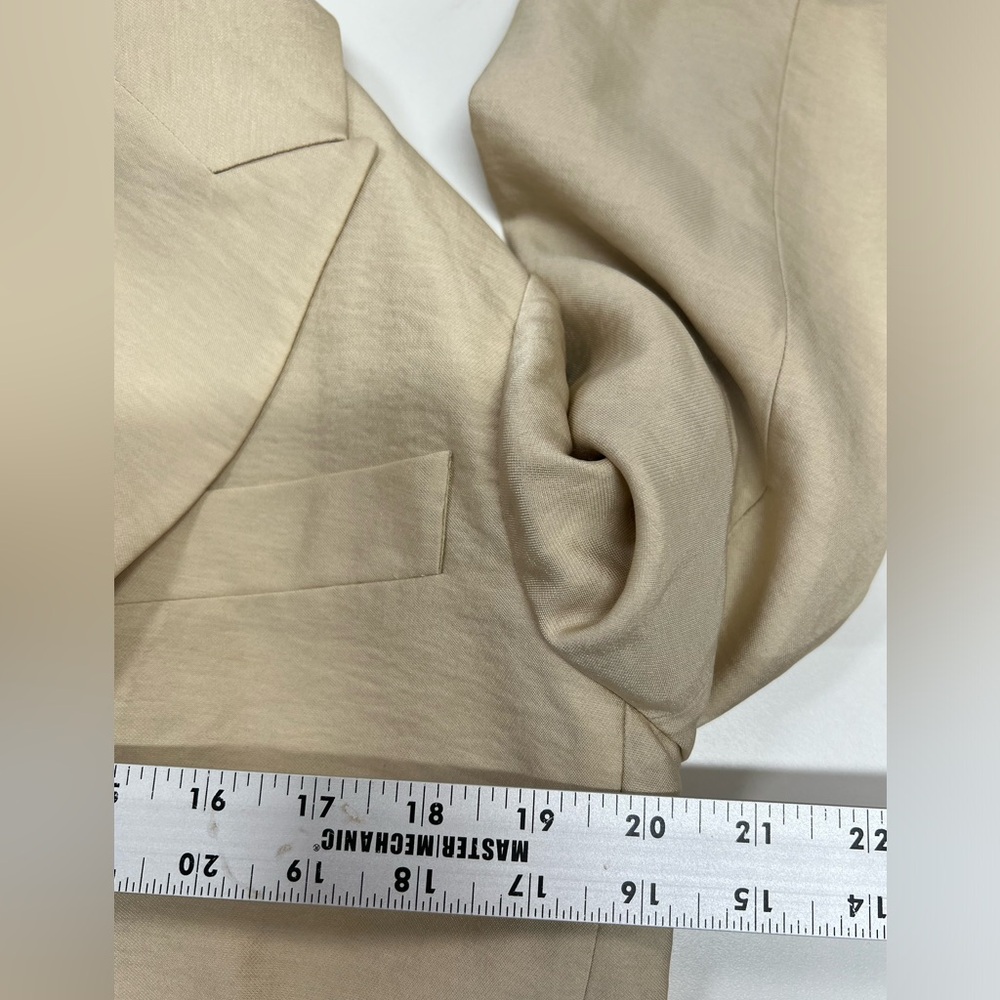 VINCE Drapey Double Breasted Blazer in Cream Size 8 New With Tags - Picture 8 of 16